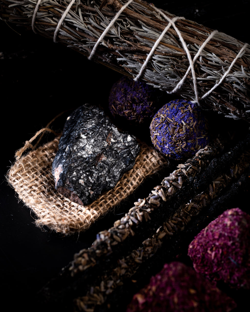 Kit Turmalina e Inciensos – Sagrada Madre