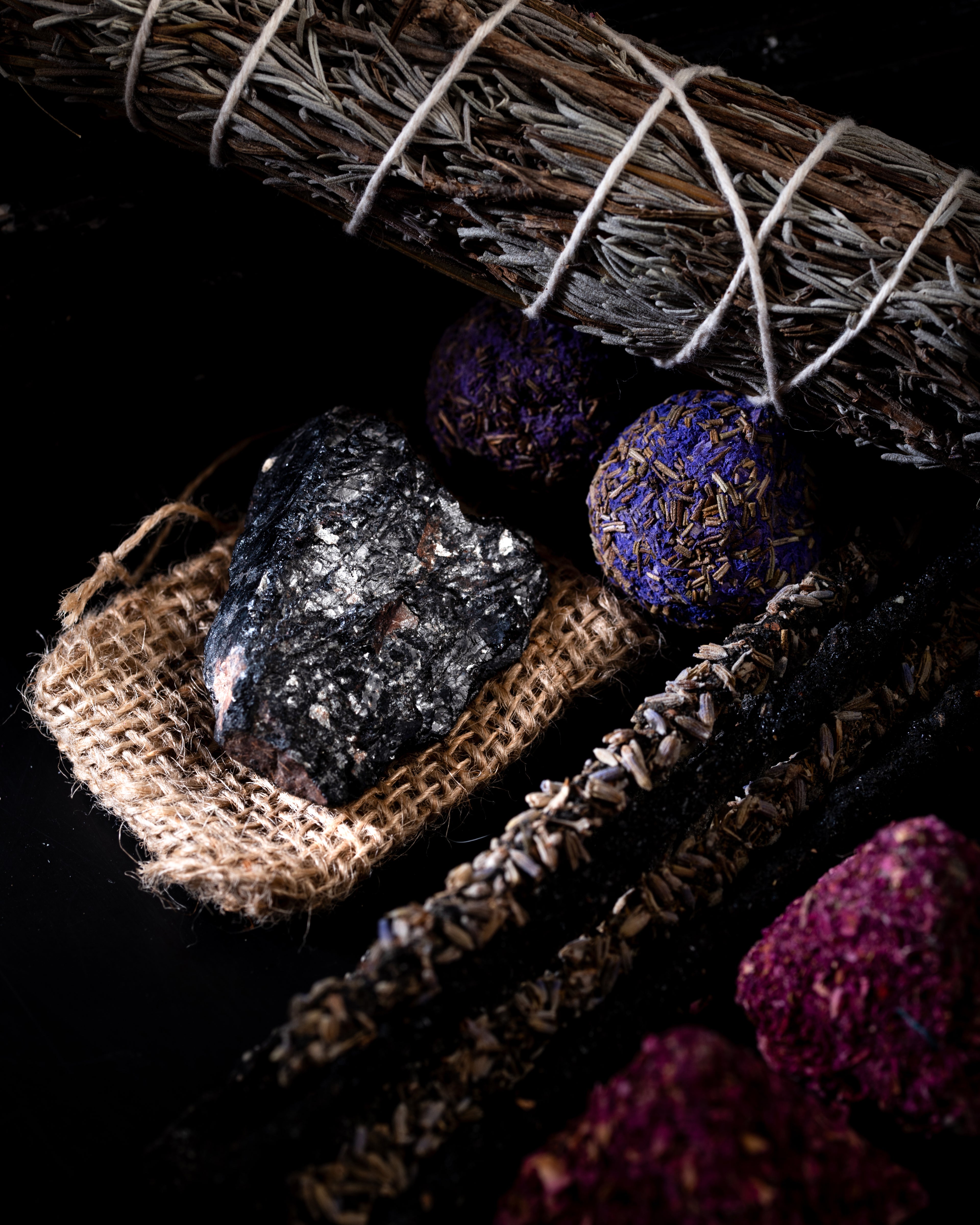 Kit Turmalina e Inciensos – Sagrada Madre